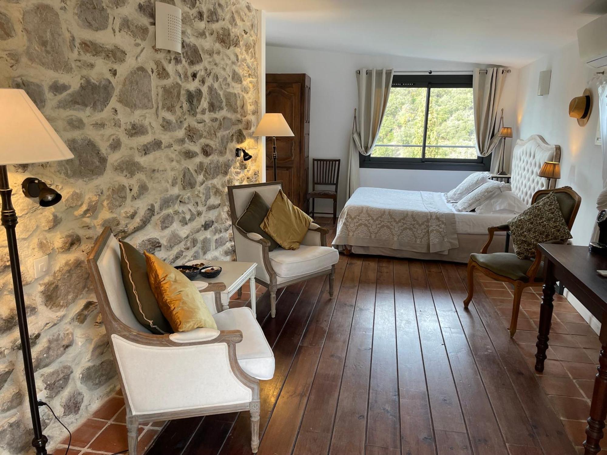 Отель Le Relais Des Chartreuses Ле-Булу Экстерьер фото